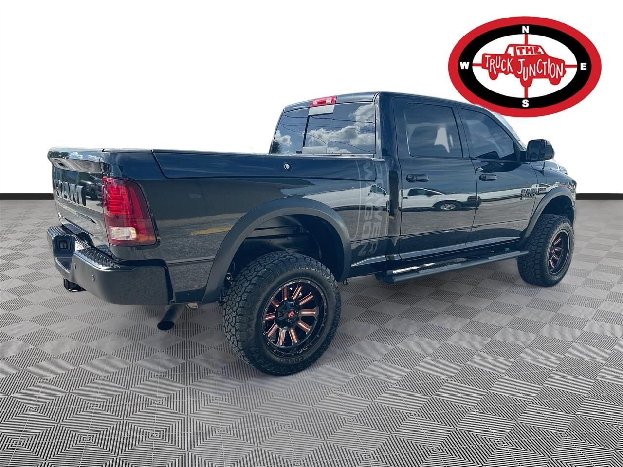 RAM 2500 Power Wagon 4x4 Crew Cab 6'4" Box 2018