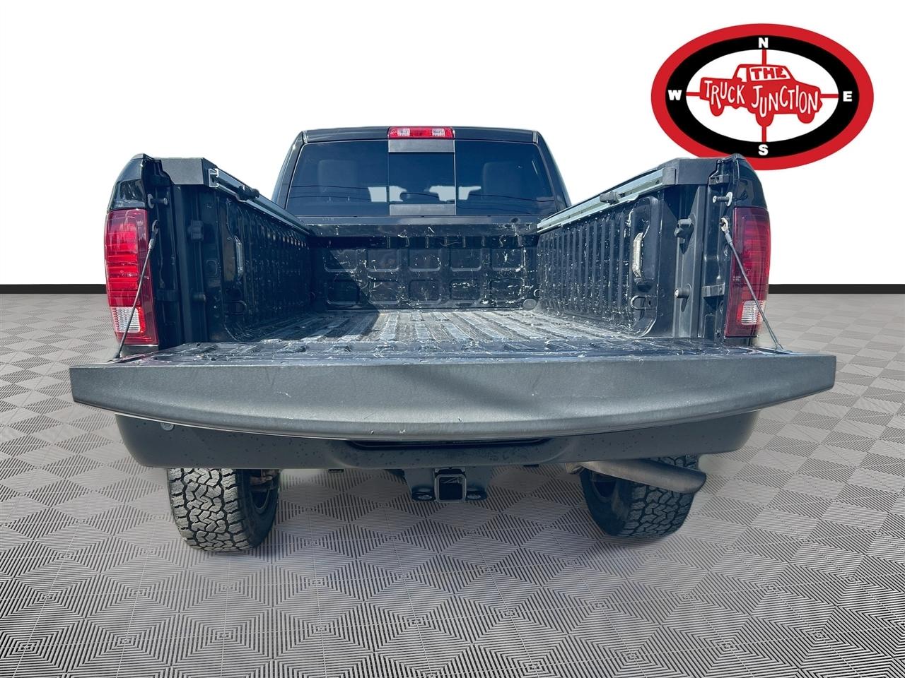 RAM 2500 Power Wagon 4x4 Crew Cab 6'4" Box 2018