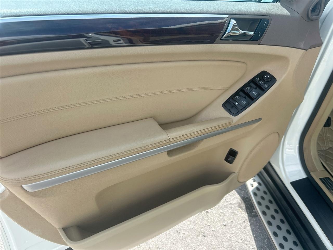 Mercedes-Benz M-Class RWD 4dr ML 350 2010