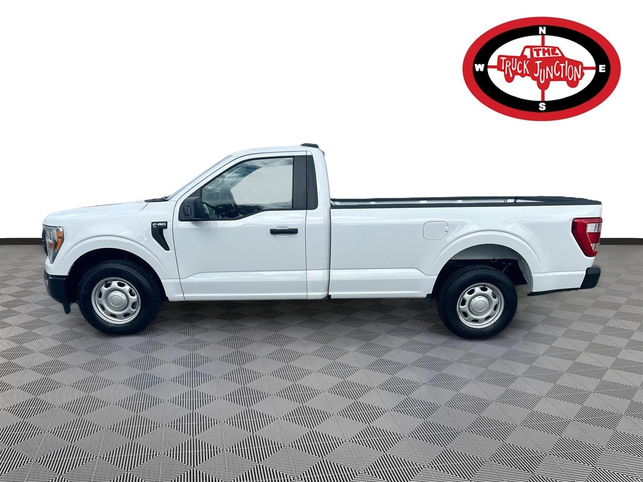 Ford F-150 XLT 2WD Reg Cab 8' Box 2021