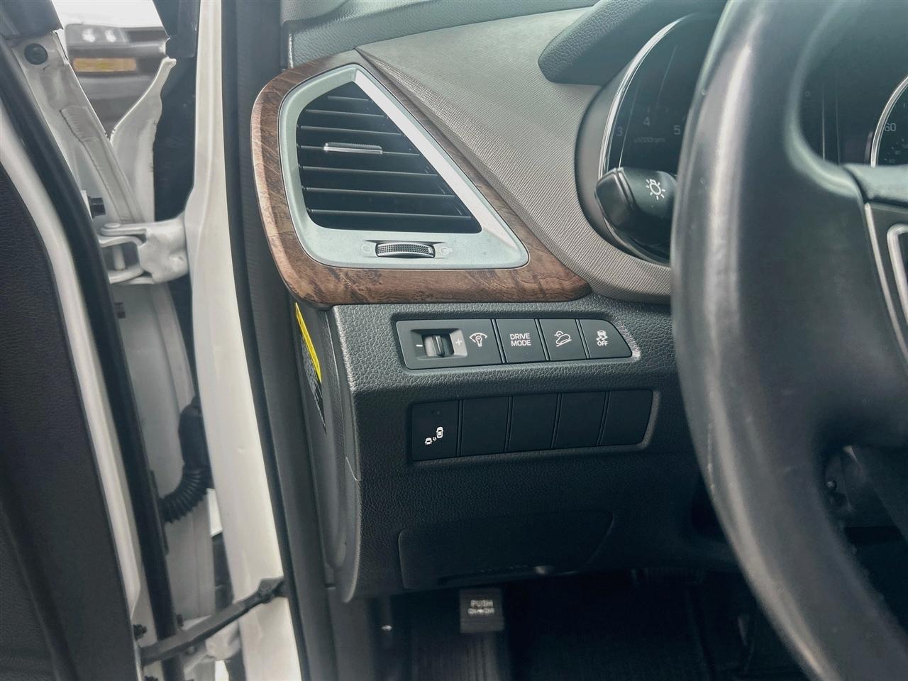Hyundai Santa Fe SE 3.3L Auto 2017