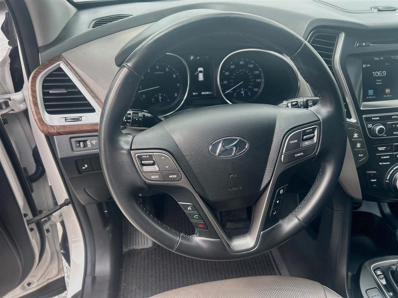 Hyundai Santa Fe SE 3.3L Auto 2017
