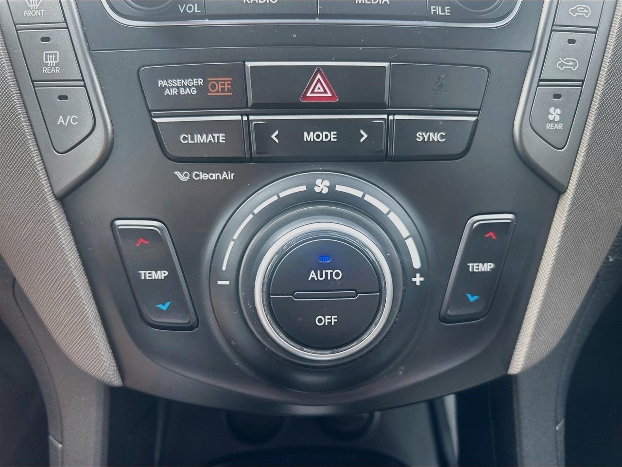 Hyundai Santa Fe SE 3.3L Auto 2017