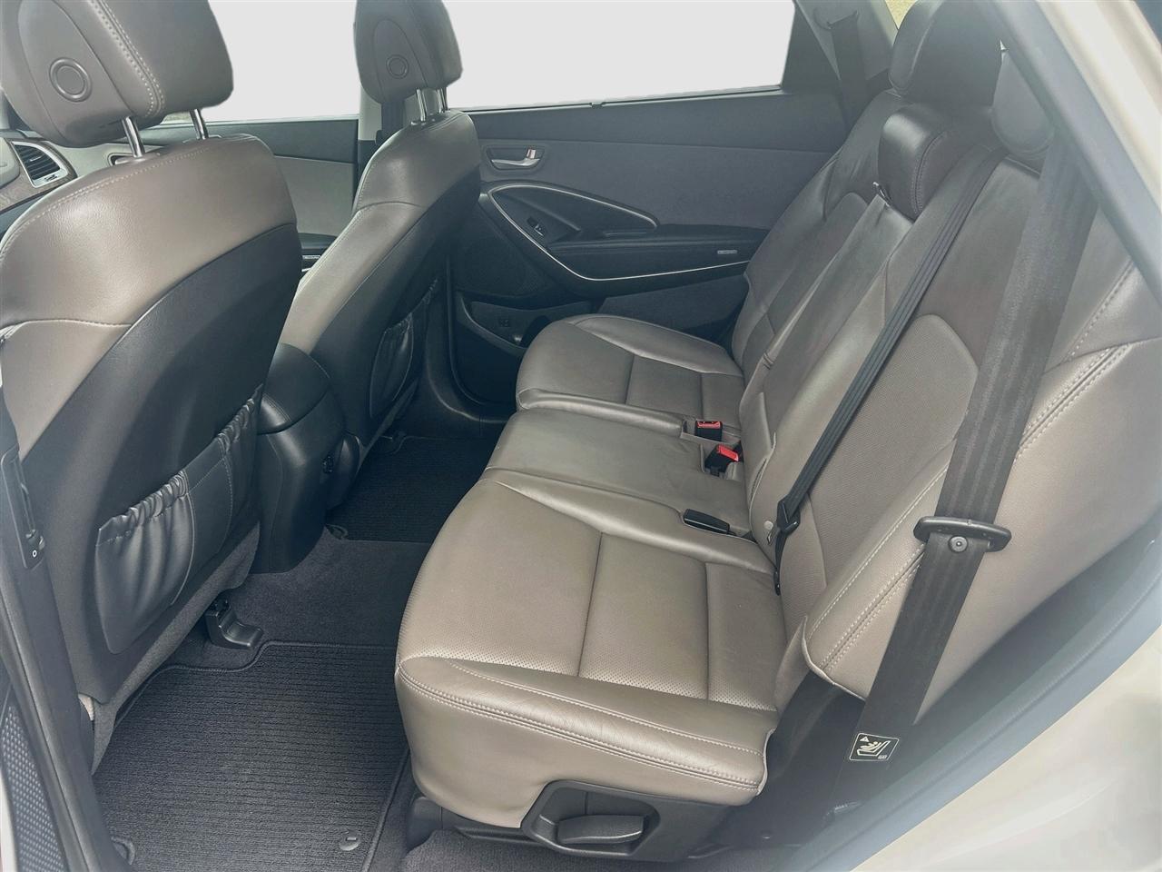 Hyundai Santa Fe SE 3.3L Auto 2017