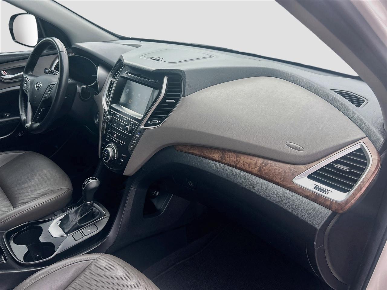 Hyundai Santa Fe SE 3.3L Auto 2017