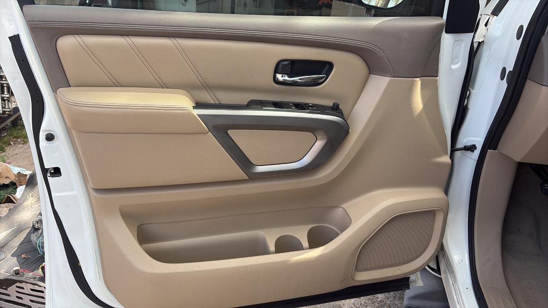 Nissan Armada SL 2WD 2015