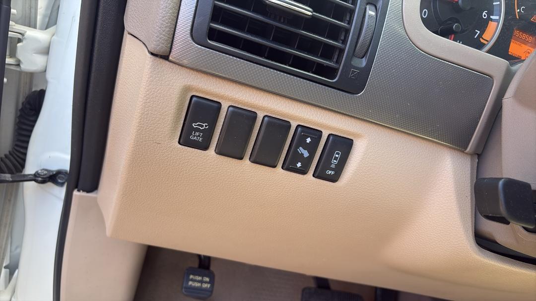 Nissan Armada SL 2WD 2015