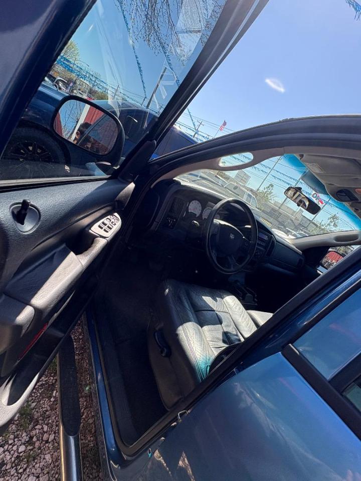 Dodge Ram 1500 ST Quad Cab 2WD 2004