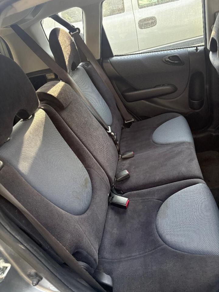 Honda Fit Sport 5-Speed AT 2007