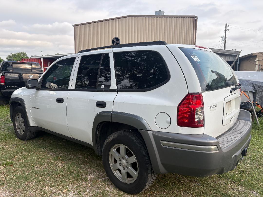 Isuzu Ascender S 5 Passenger 2WD 2006