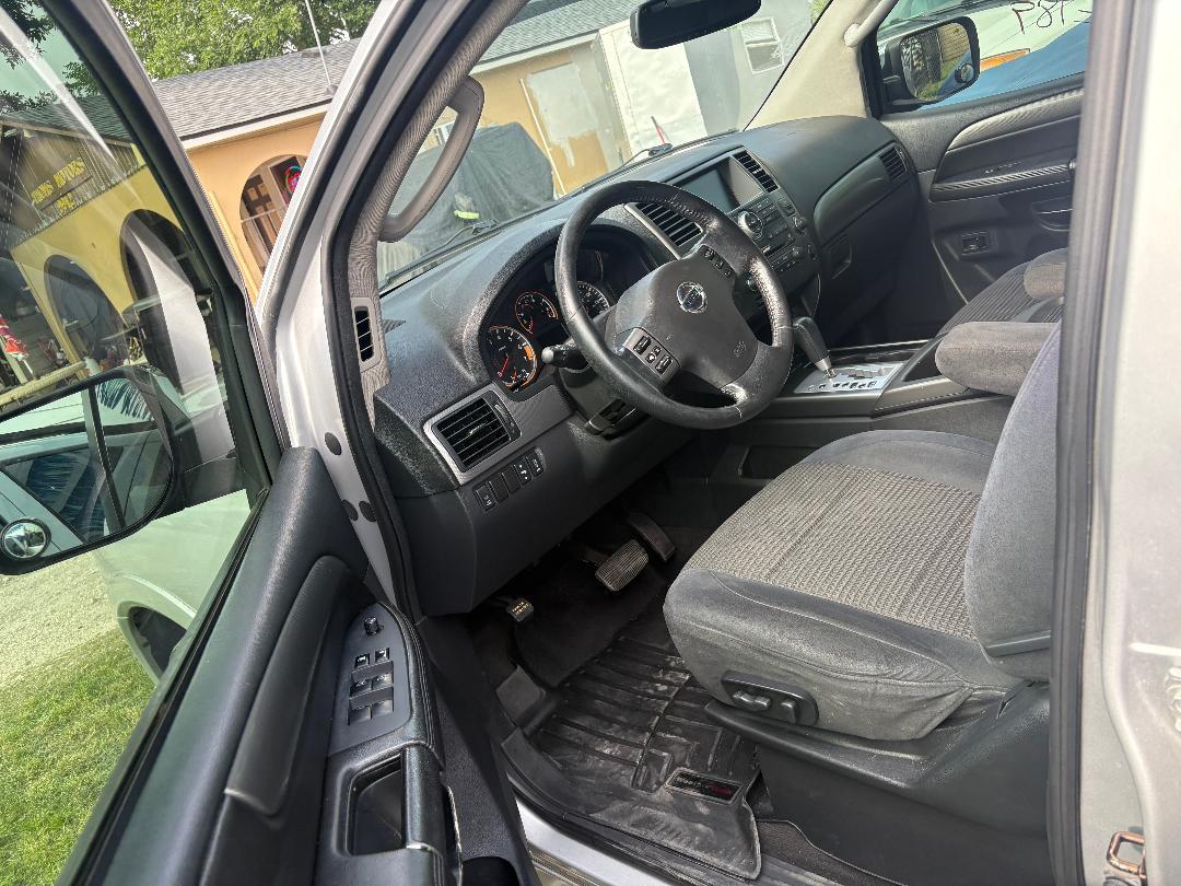 Nissan Armada SL 2WD 2012
