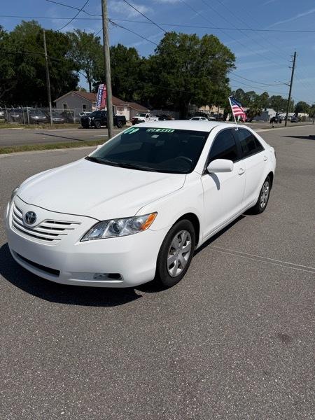 2009 Toyota Camry LE 5-Spd AT