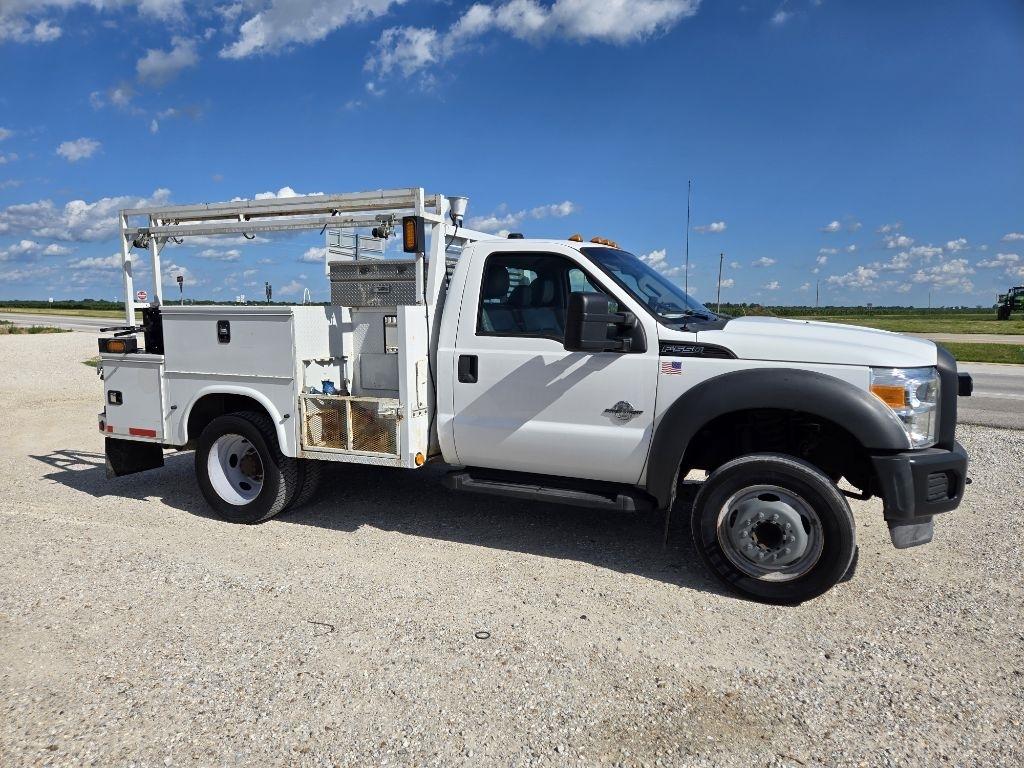 Ford F-550 Regular Cab DRW 2WD 2014