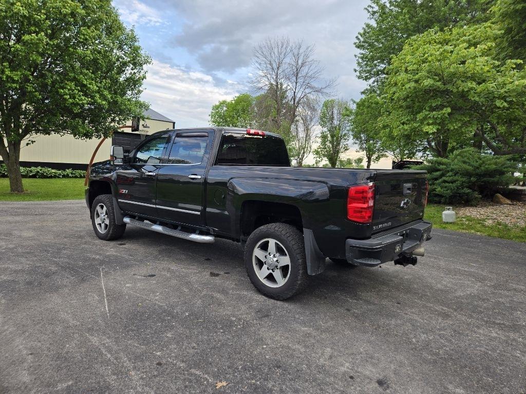 Chevrolet Silverado 2500HD LTZ Crew Cab Long Box 4WD 2019