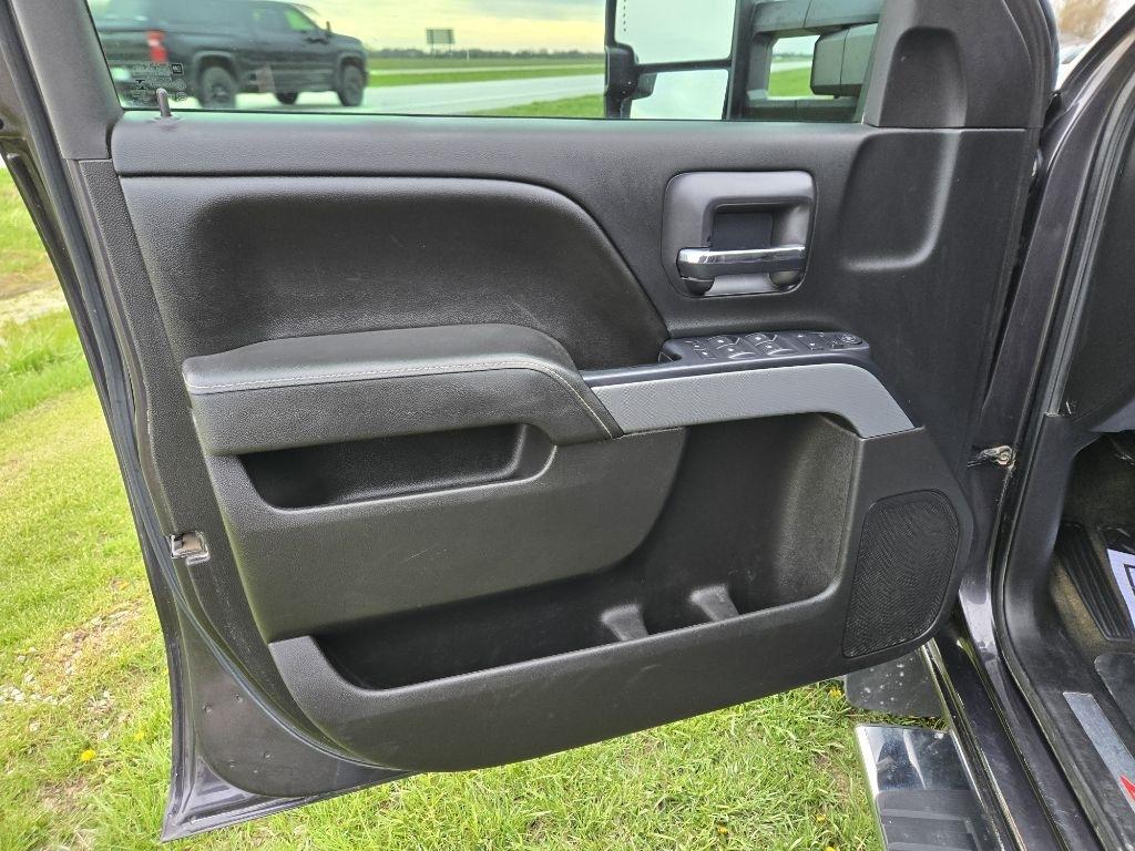 Chevrolet Silverado 2500HD LT Crew Cab 4WD 2015