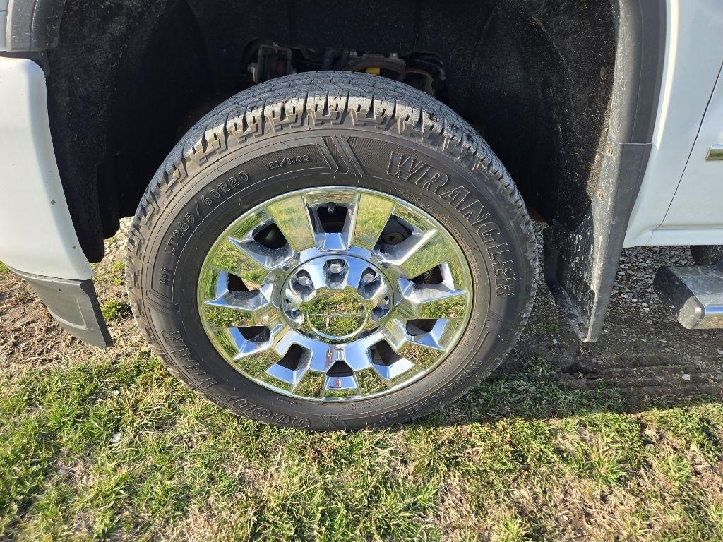 GMC Sierra 2500HD Denali Crew Cab 4WD 2016