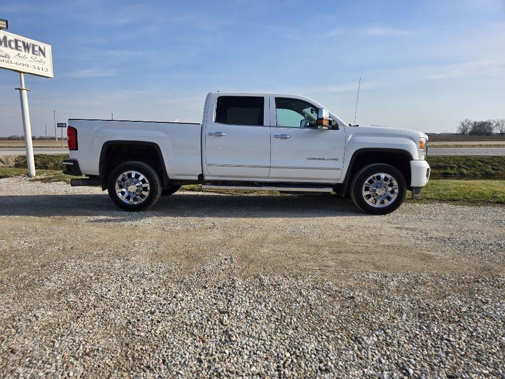 GMC Sierra 2500HD Denali Crew Cab 4WD 2016