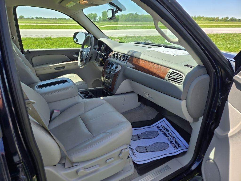 Chevrolet Suburban LTZ 1500 4WD 2008