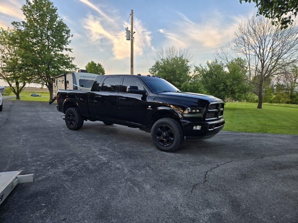 RAM 3500 Laramie Mega Cab 4WD 2014