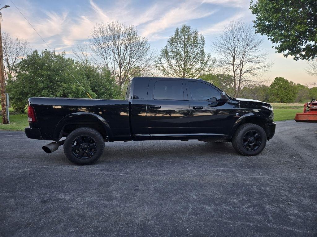 RAM 3500 Laramie Mega Cab 4WD 2014