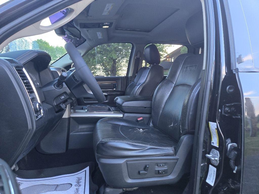 RAM 3500 Laramie Mega Cab 4WD 2014