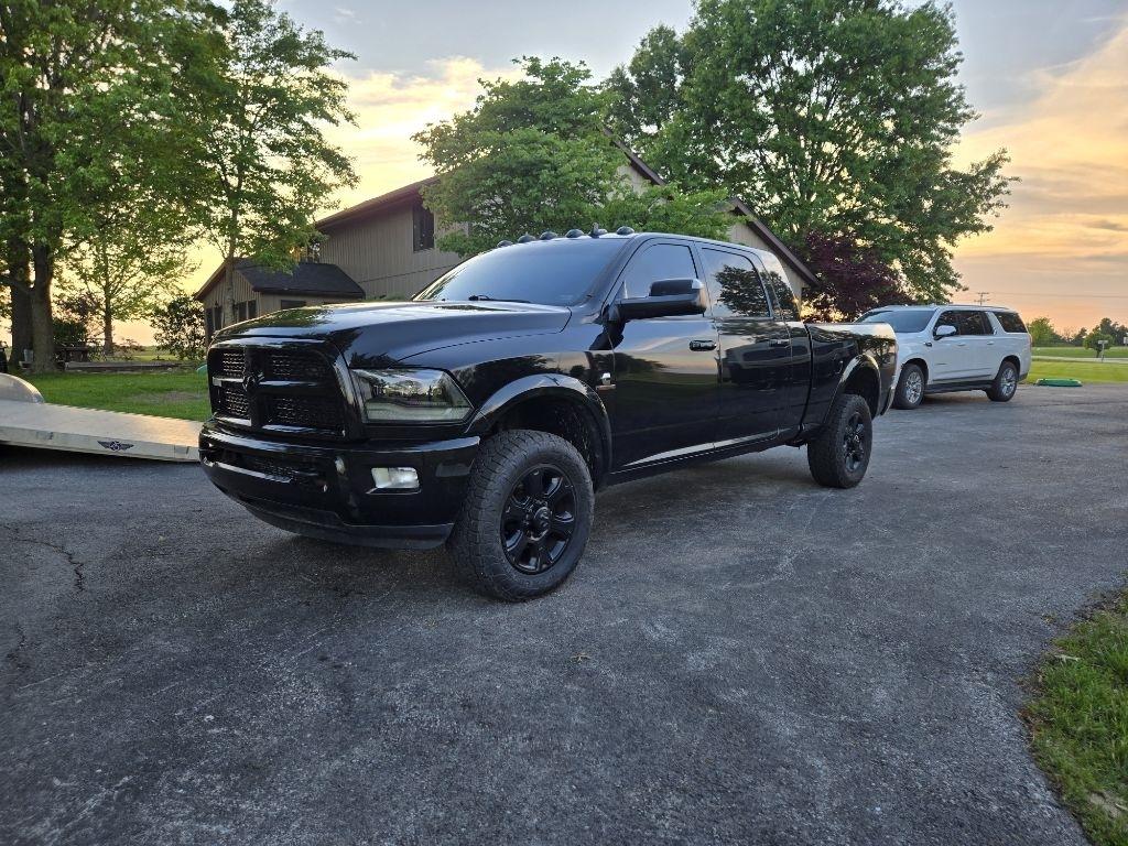 RAM 3500 Laramie Mega Cab 4WD 2014