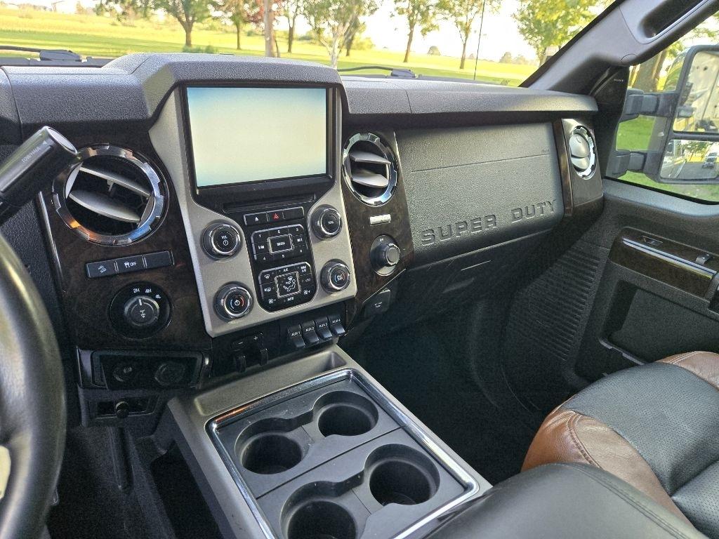 Ford F-350 SD King Ranch Crew Cab 4WD 2015