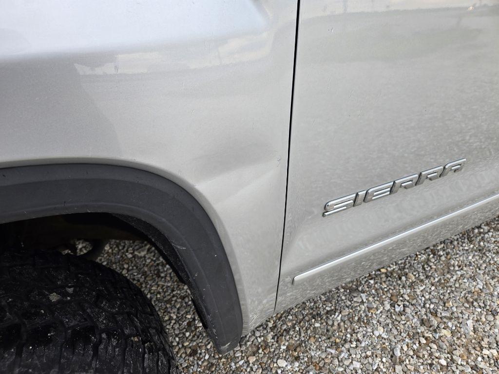 GMC Sierra 1500 SLE Crew Cab Short Box 4WD 2015