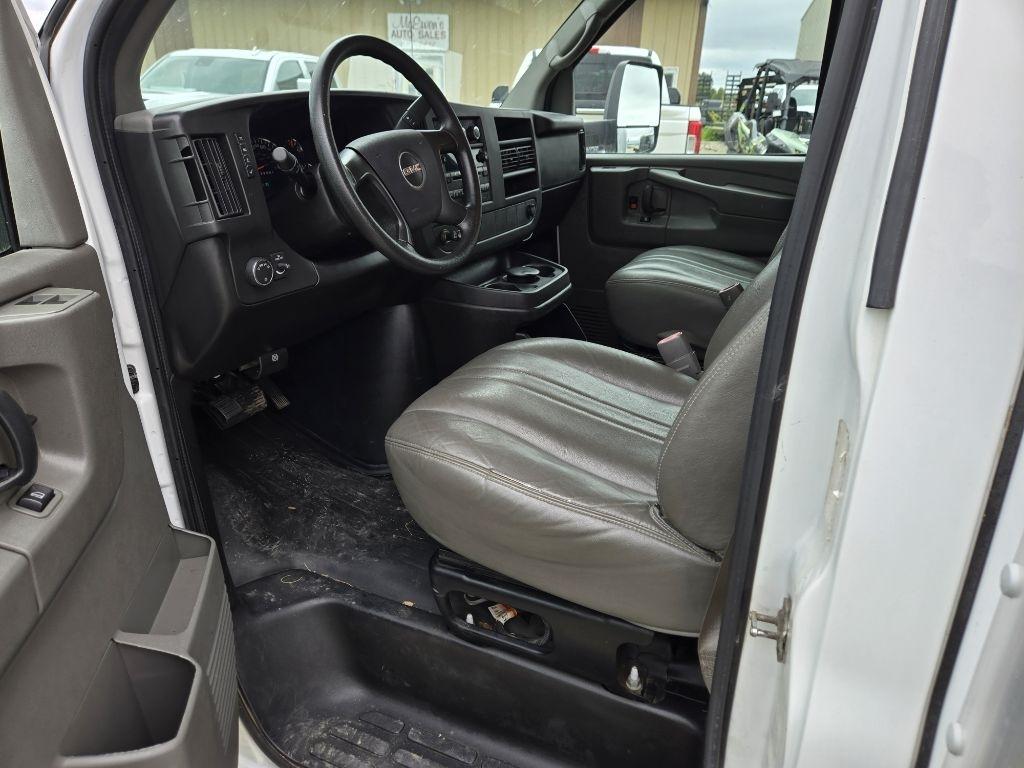 GMC Savana G3500 139 in. 2014