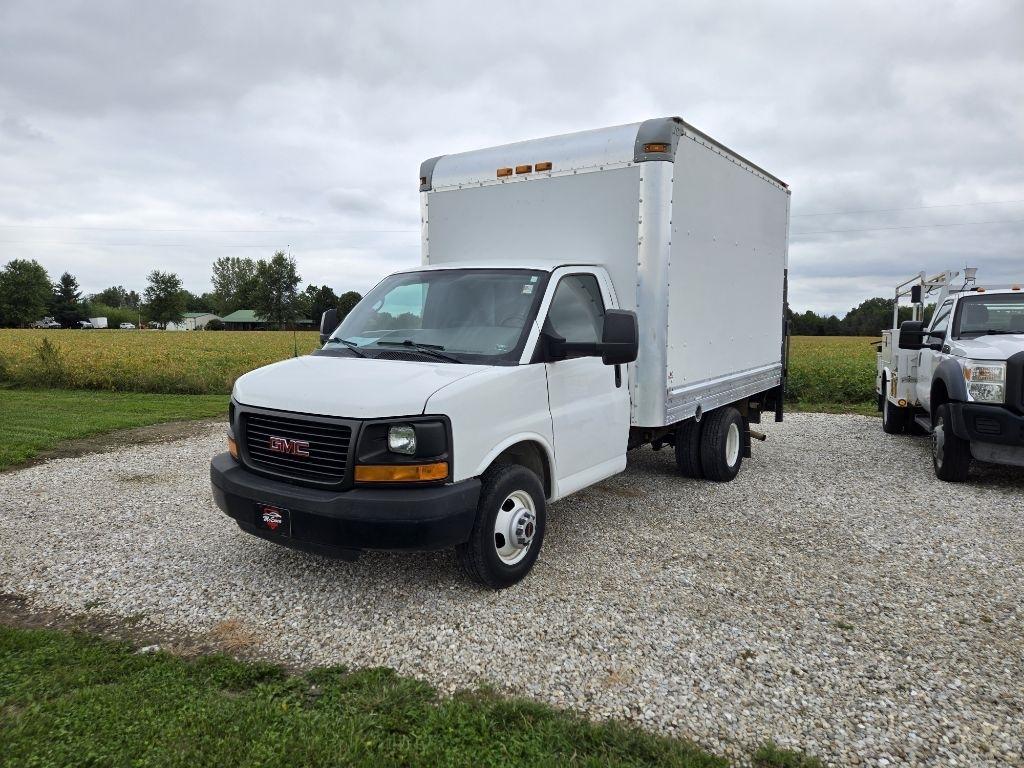 GMC Savana G3500 139 in. 2014
