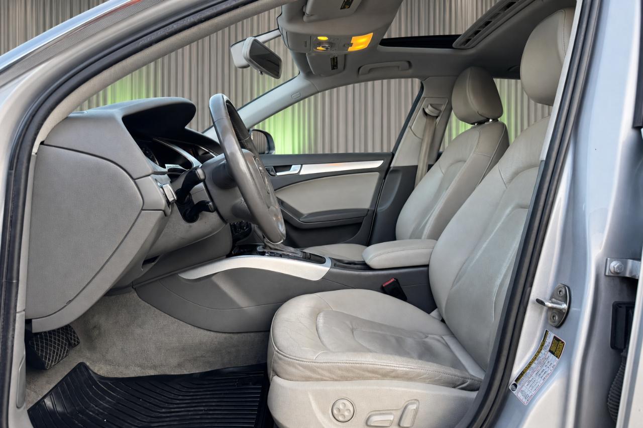 Audi A4 2.0T Sedan quattro Tiptronic 2012