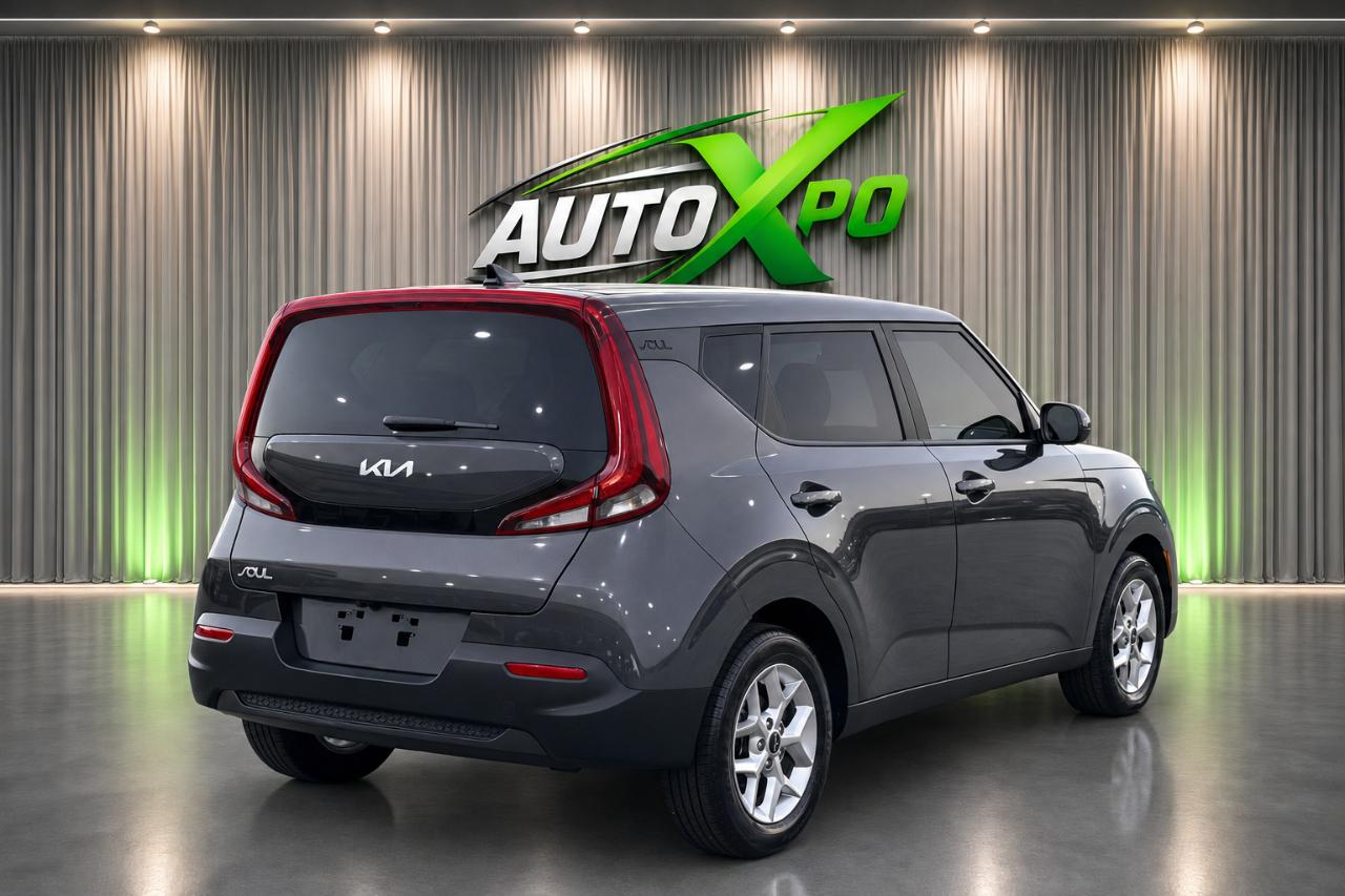 Kia Soul LX CVT 2022