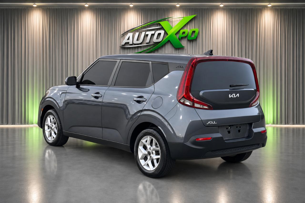 Kia Soul LX CVT 2022