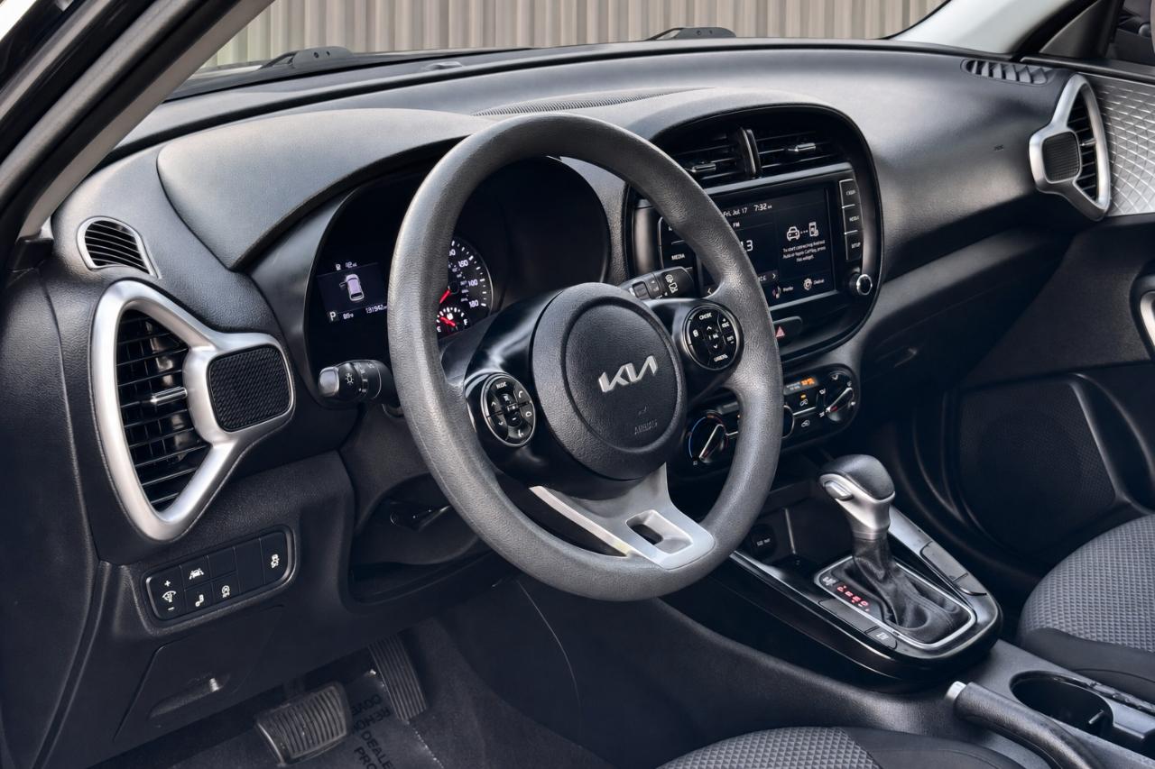 Kia Soul LX CVT 2022