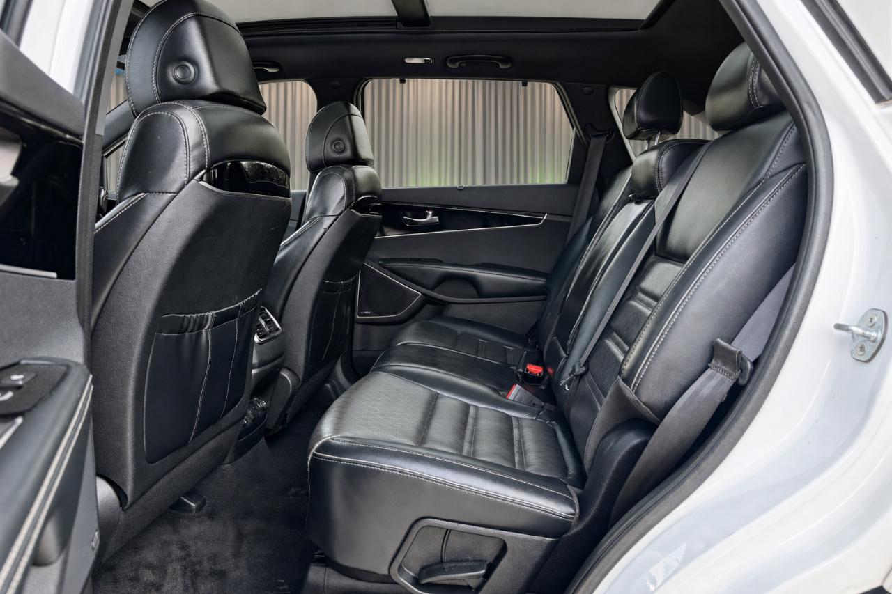 Kia Sorento Limited V6 AWD 2017