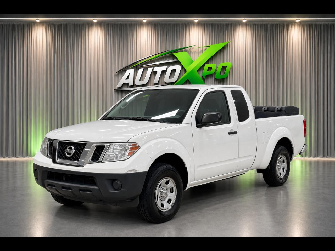 Nissan Frontier SV King Cab I4 5MT 2WD 2016