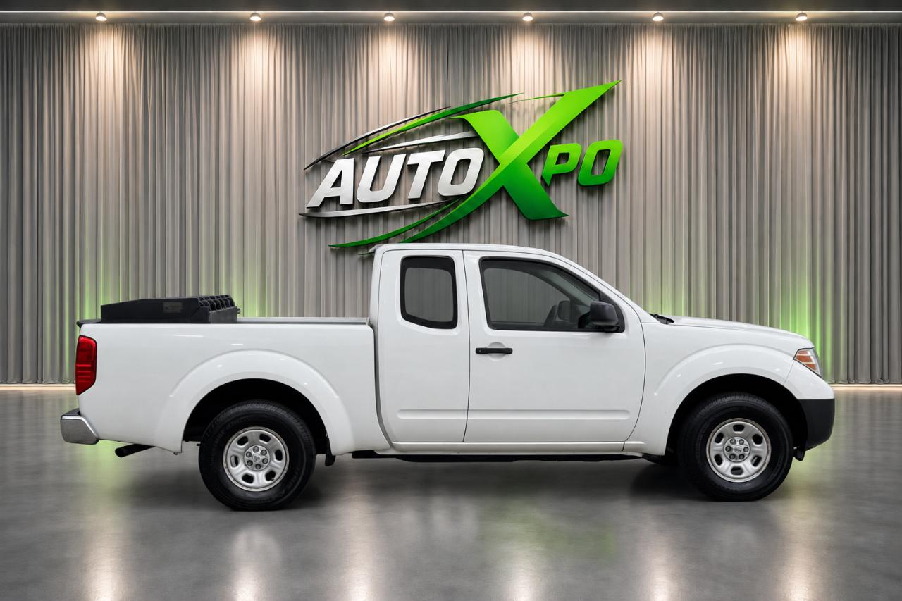 Nissan Frontier SV King Cab I4 5MT 2WD 2016