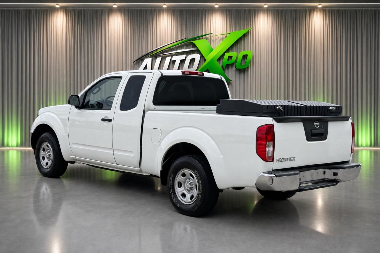 Nissan Frontier SV King Cab I4 5MT 2WD 2016