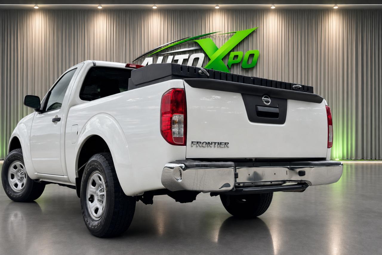 Nissan Frontier SV King Cab I4 5MT 2WD 2016