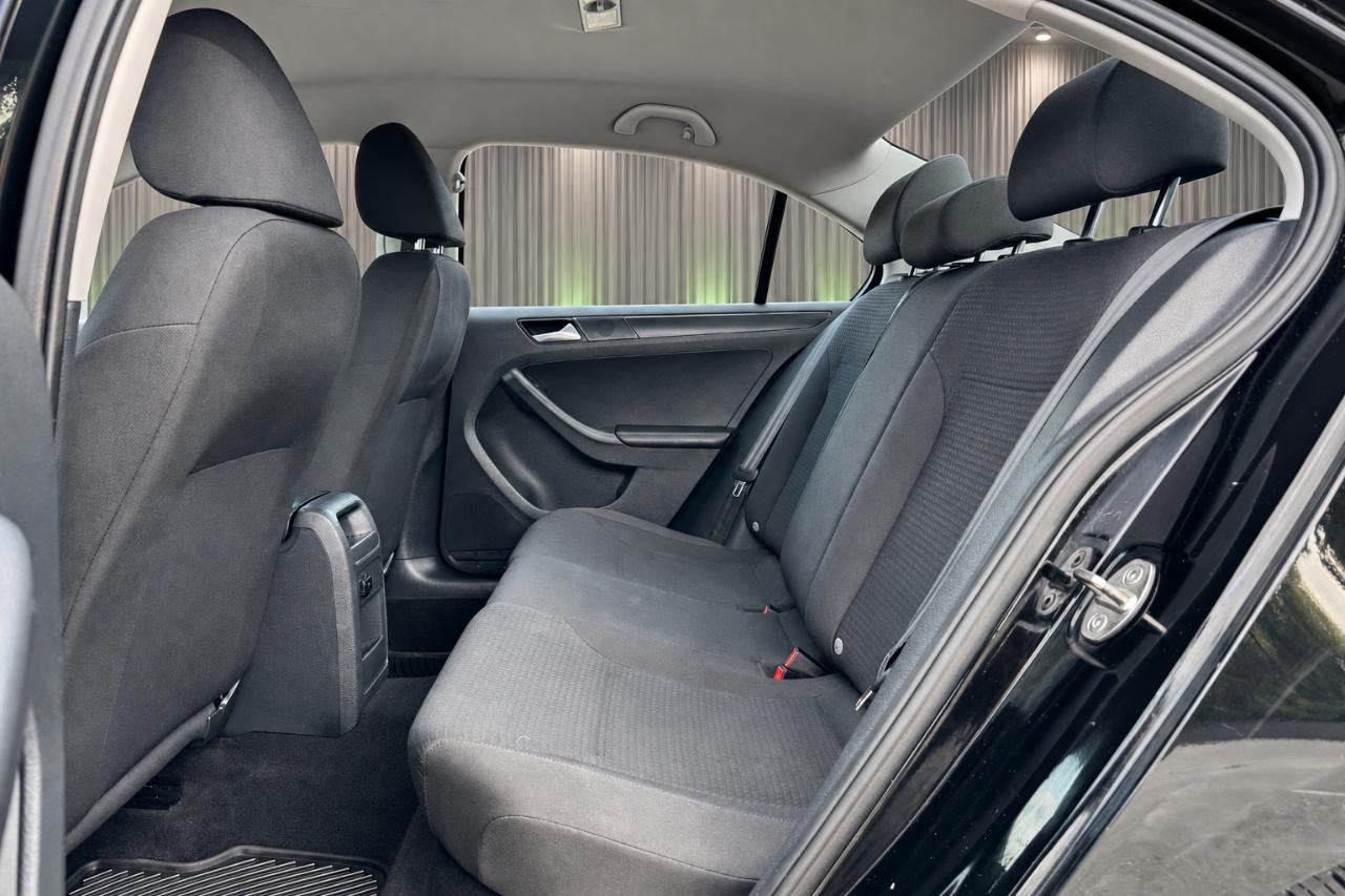 Volkswagen Jetta S 6A 2015