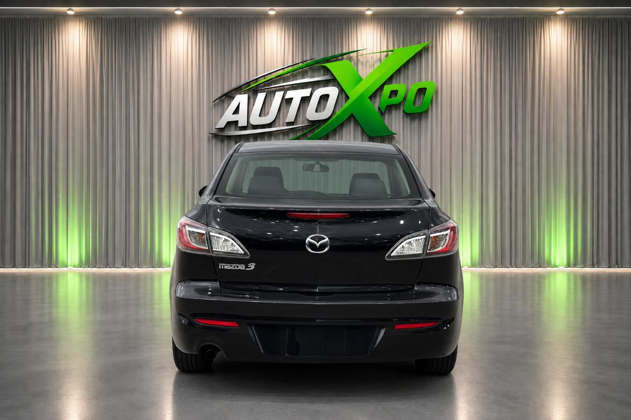 Mazda MAZDA3 i SV AT 4-Door 2013