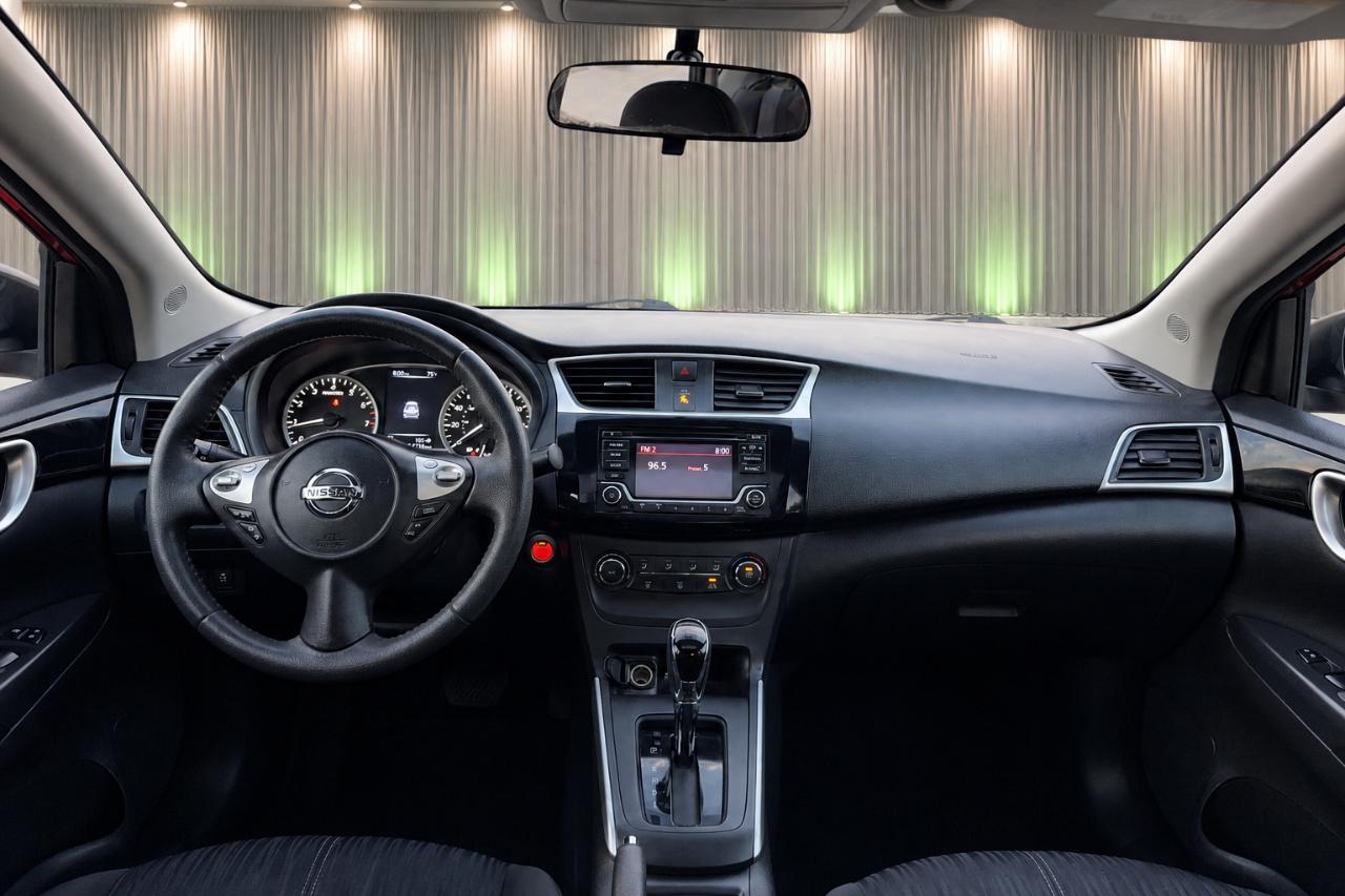 Nissan Sentra S 6MT 2017