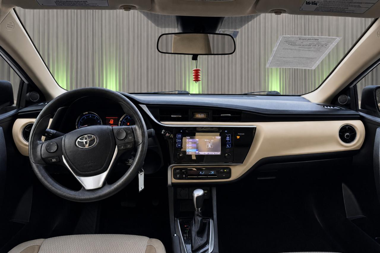 Toyota Corolla LE CVT 2017