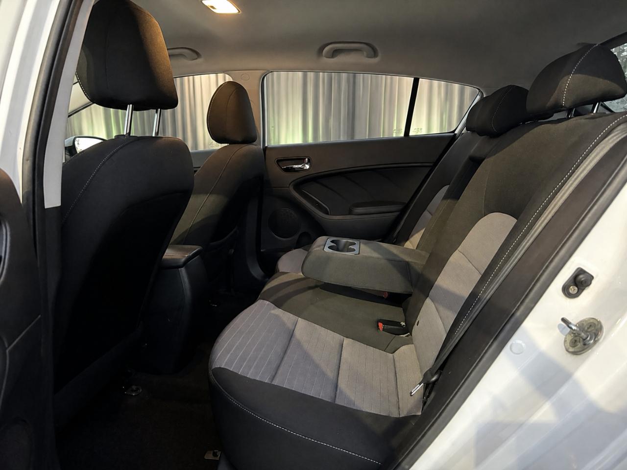 Kia Forte 5-Door EX 2015