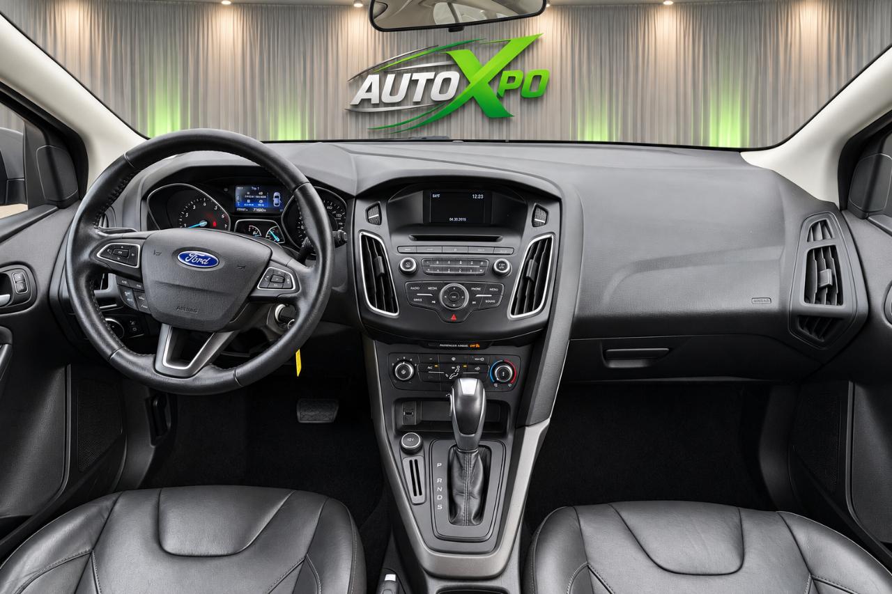 Ford Focus SE Hatch 2015