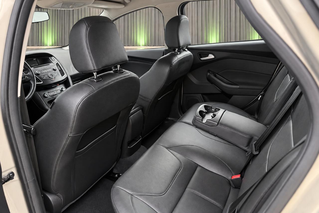 Ford Focus SE Hatch 2015