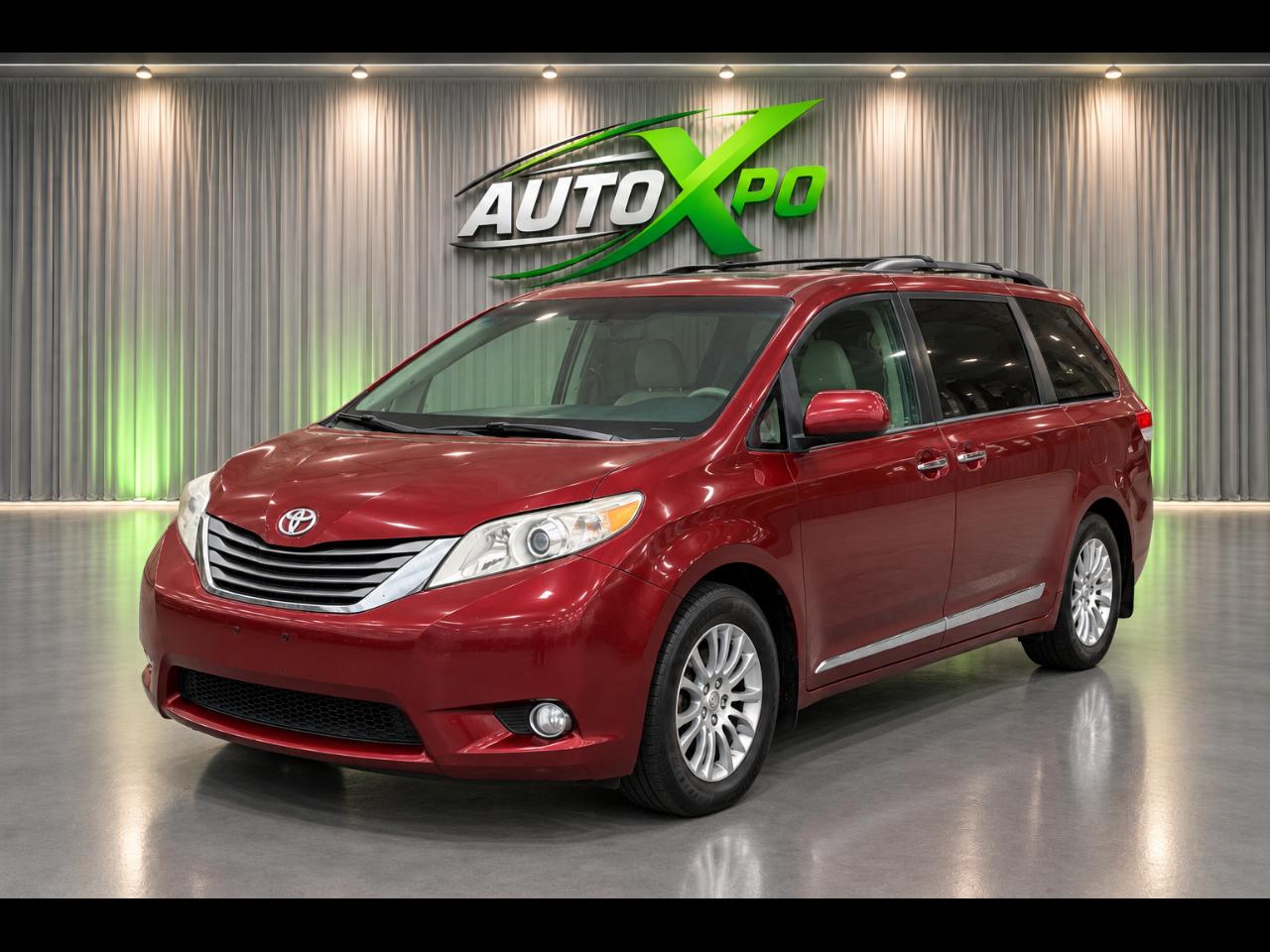 Toyota Sienna XLE FWD 8-Passenger V6 2014