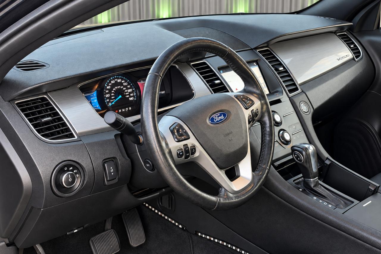 Ford Taurus SEL AWD 2016