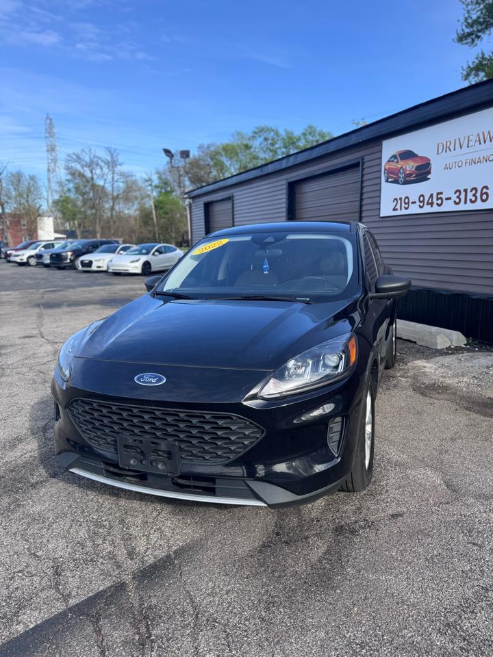 Ford Escape S FWD 2022