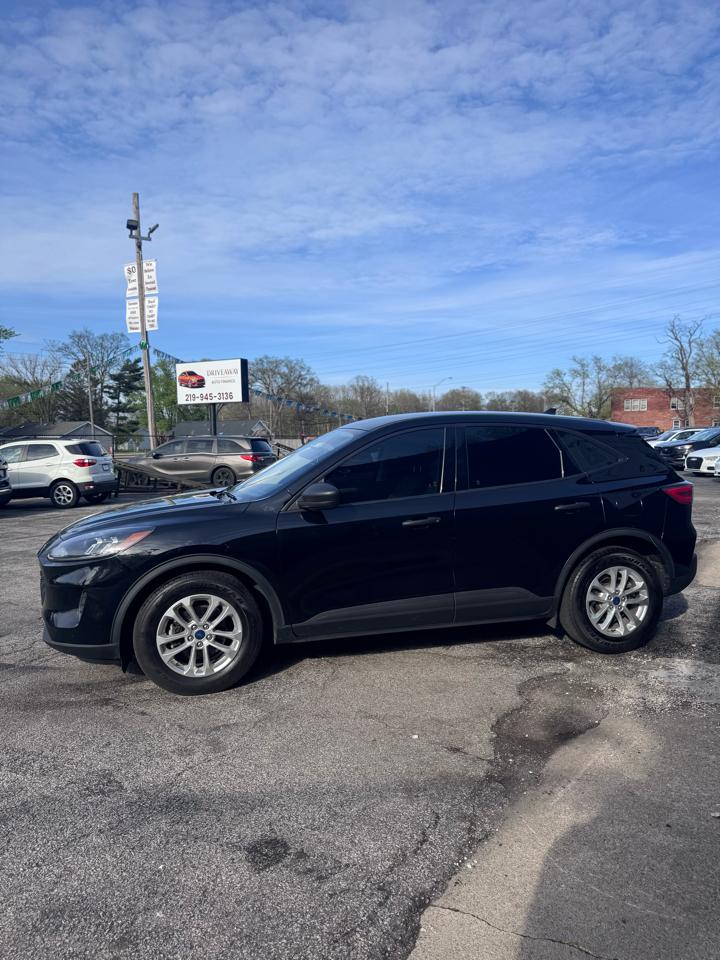 Ford Escape S FWD 2022